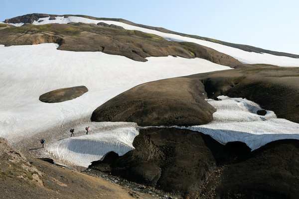 Quels sont les meilleurs itinéraires pour une randonnée en islande sur le sentier de Laugavegur?