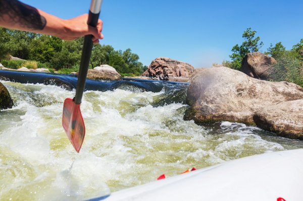Quels sont les meilleurs spots pour une aventure en rafting sur le fleuve Colorado?